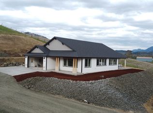 2782 Roberts Creek Rd, Roseburg, OR 97470