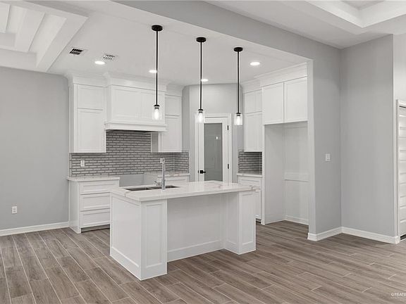4th image of 3404 Dunes Dr