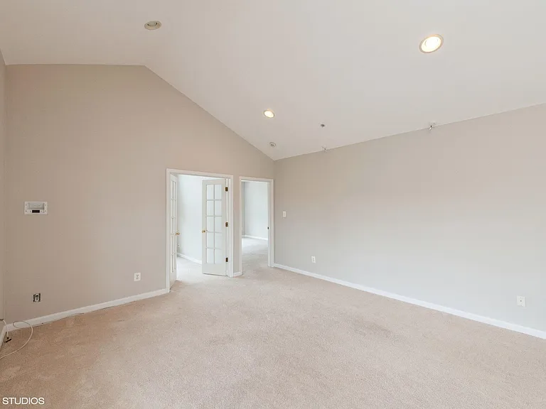 25340 Lake Mist Sq #301 — Photo 9