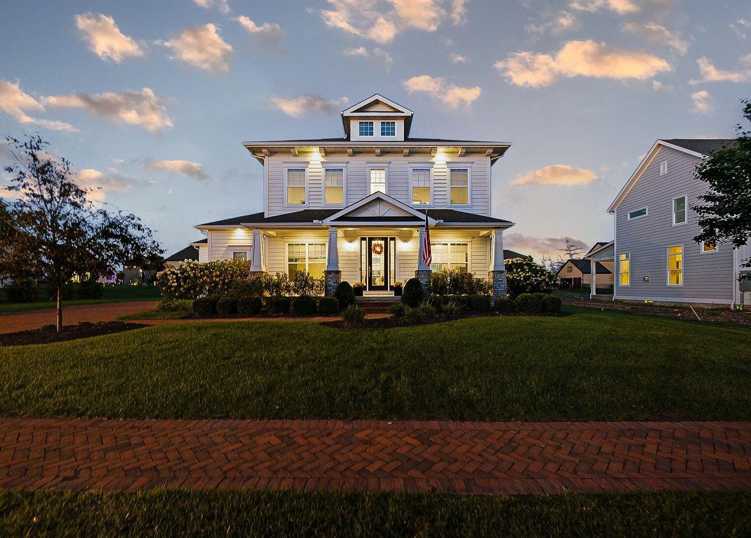 1744 Pinnacle Club Dr