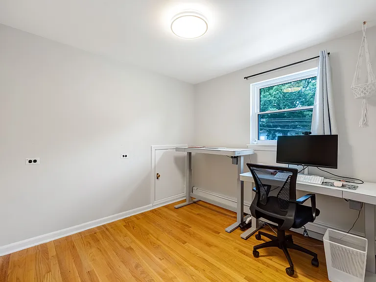 48 Jefferson Ave — Photo 22