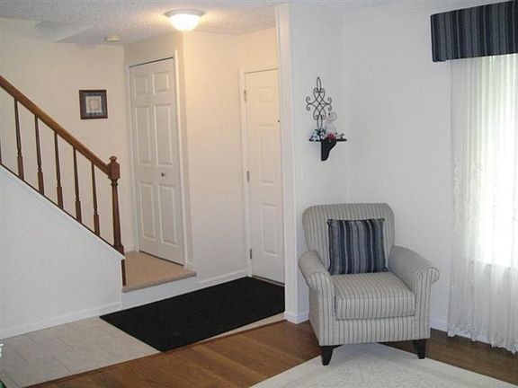 2nd image of 458 Dexter Ave