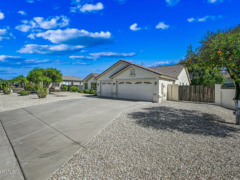 4463 E Downing Cir