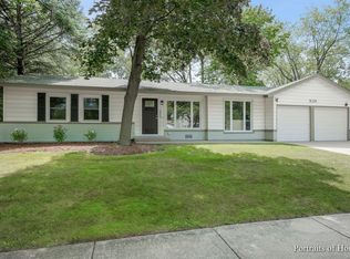 539 E Elk Grove Blvd, Elk Grove Village, IL