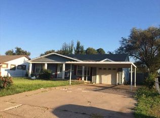 120 SE 8th St, Plainview, TX 79072