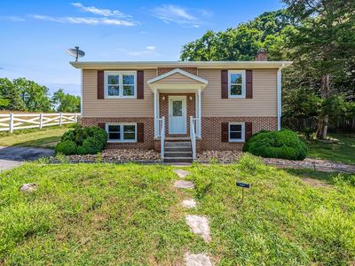3450 Happy Hollow Rd, Blacksburg, VA, 24060