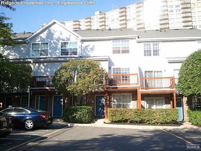 1st image of 254 Village Circle Dr #1221