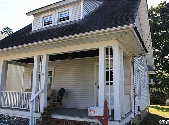 3rd image of 14 Elm St