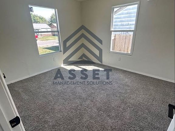 3rd image of 1216 SW 56th St