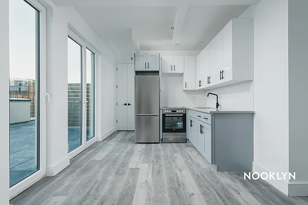 Rented by Nooklyn NYC LLC | media 21