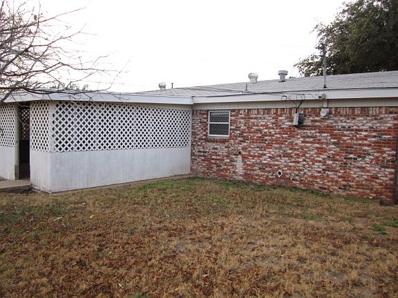 3rd image of 1420 Westbrook Ave