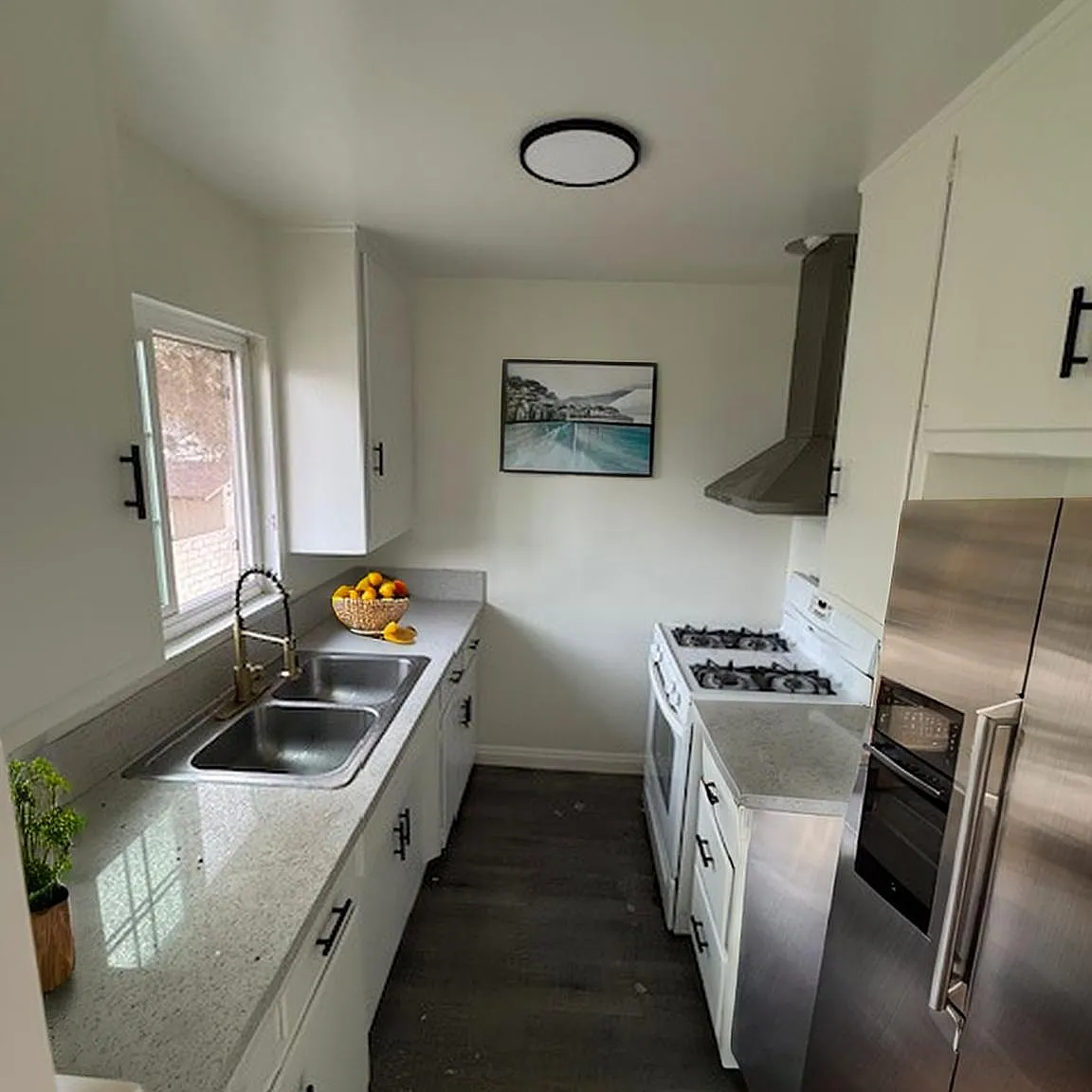 2 bed, 895 sqft, $2,395 — Photo 2