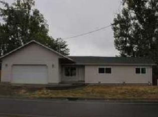 660 Little Valley Rd, Roseburg, OR 97471