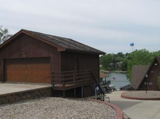 2417 Ponca Point, Plattsmouth, NE 68048