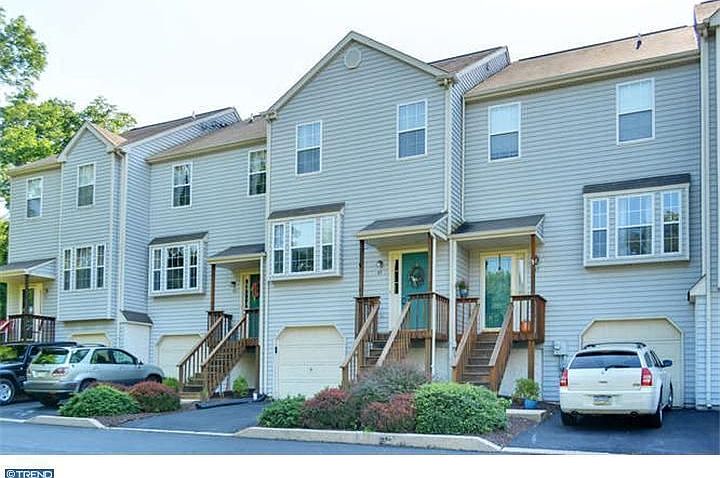 1st image of 45 Yellowwood Dr