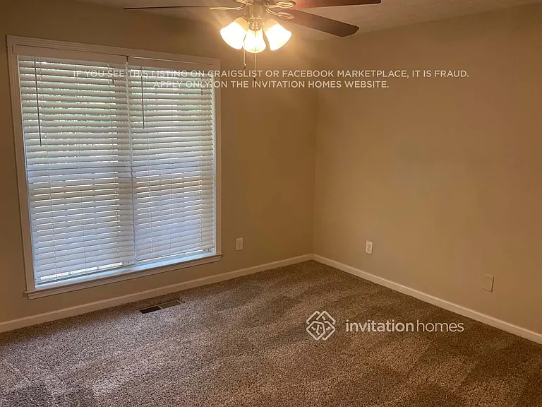 3933 Edgebrook Dr — Photo 6