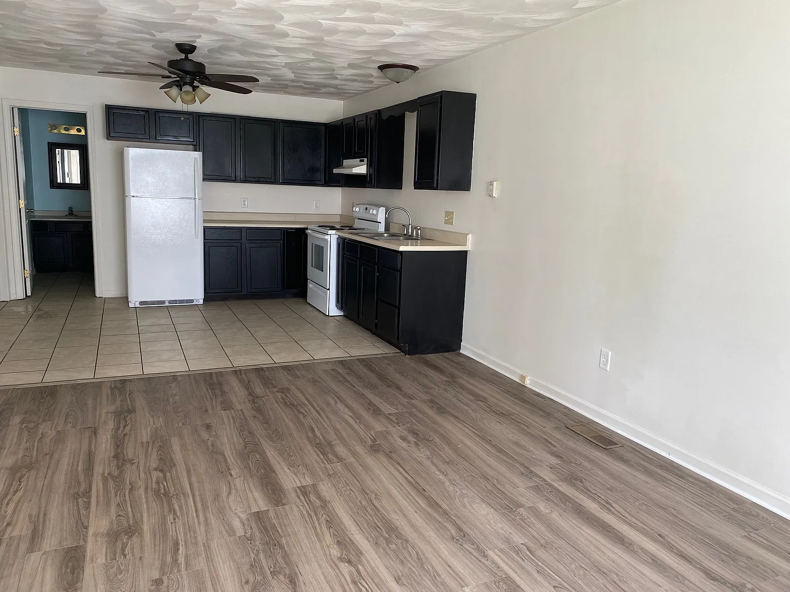 604 Forest St. - D — Photo 2
