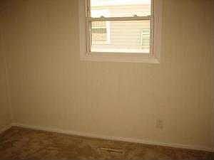 5th image of 1026 Tacoma St