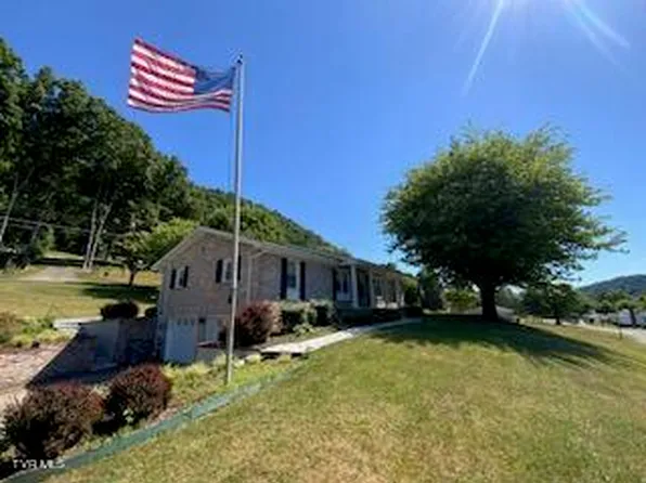 179 Cedarbrook Cir, Bristol, TN 37620