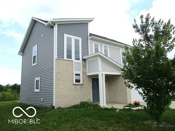 3rd image of 2298 Trefoil Dr