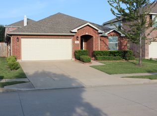 7420 Almondale Dr, Fort Worth, TX 76131