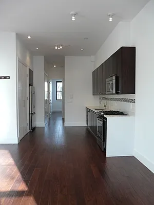 Rented by Compass | media 7