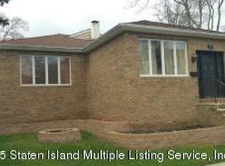 319 George St, Staten Island, NY 10307