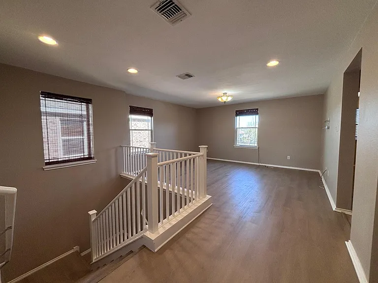 1405 Berlin Ln — Photo 14