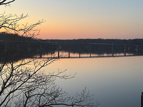 5th image of 17 Wicomico Dr