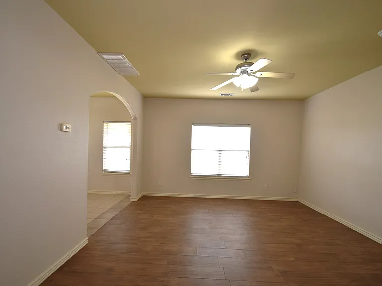 5005 SW Fieldstone Blvd #1 — Photo 2