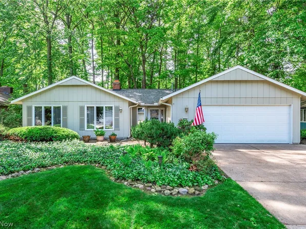 5920 Mills Creek Ln, North Ridgeville, OH 44039
