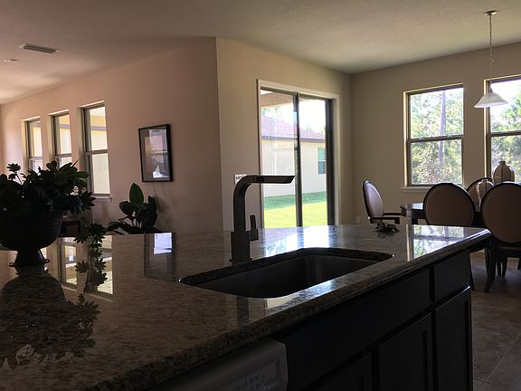 5th image of 324 Tuscany Chase Dr