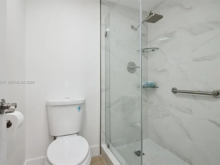 3505 S Ocean Dr #710 — Photo 9