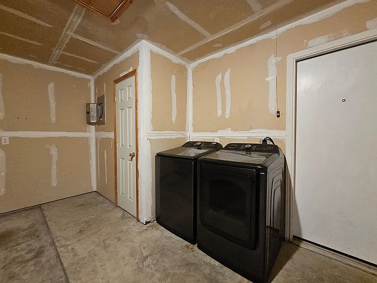 4306 Secretariat Dr — Photo 17