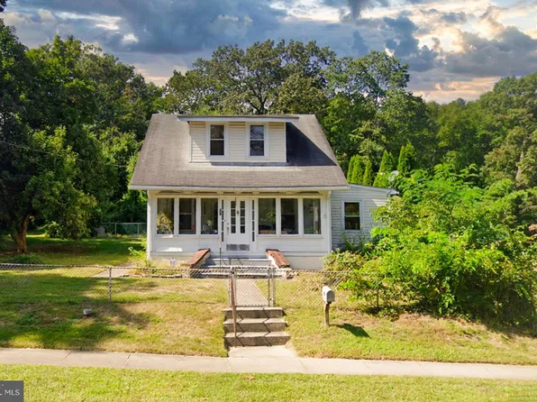 36 Trenton Ave, Clementon, NJ 08021
