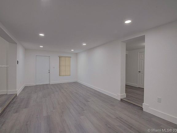 4th image of 80 NE 174th Dr