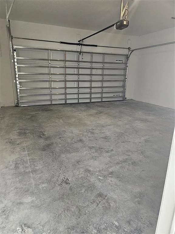 3 bed, 2.5 bath, 1837 sqft, $2,599 — Photo 4