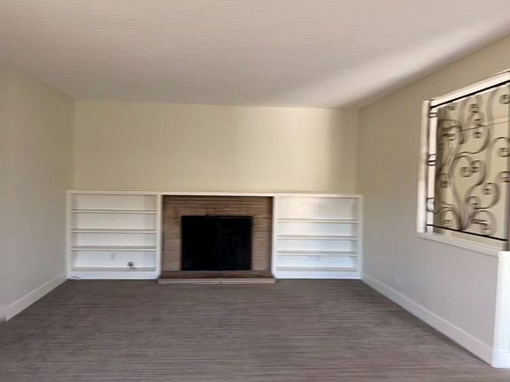 3rd image of 1270-1272 Meredith Way