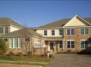 4 Phyllis Ct #1402, Warren, NJ 07059