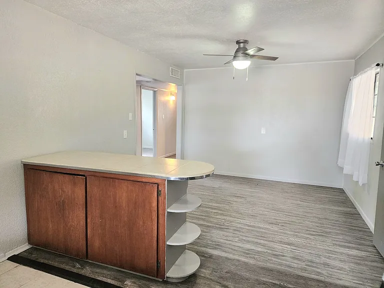 124 New Mexico Dr — Photo 10