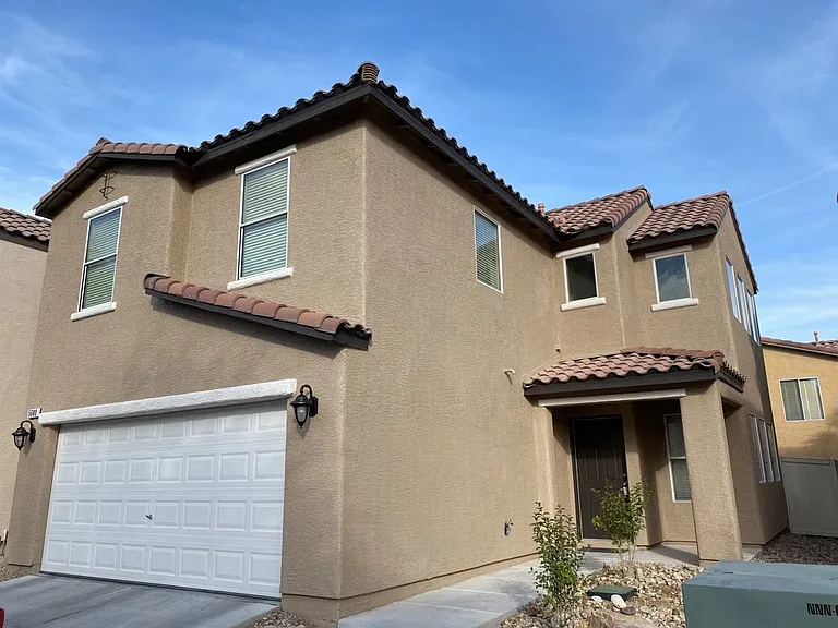5680 Woods Crossing St — Photo 4