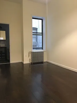 Rented by Nooklyn NYC LLC | media 18