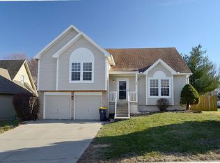 3419 NW 85th Ct, Kansas City, MO 64154