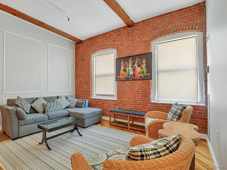222 Williams St E #416 — Photo 8