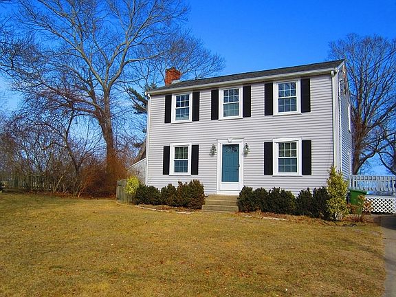 2nd image of 32 Grandview Dr