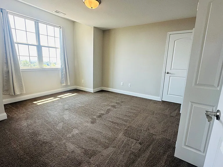 6311 Lantern Ridge Ln — Photo 29
