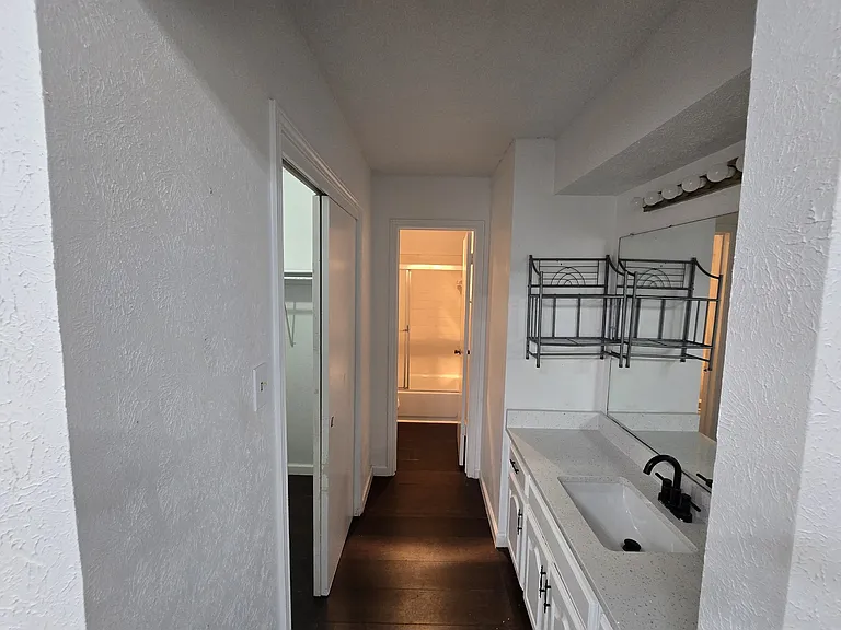 2105 E Collins Blvd — Photo 6