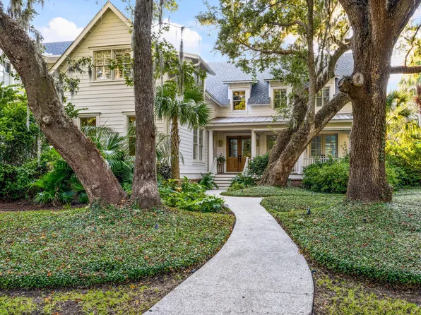 235 Delahow St, Charleston, SC 29492