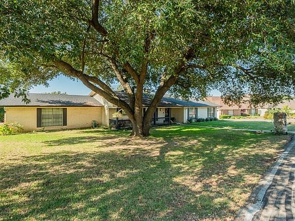 2nd image of 9012 Bontura Rd