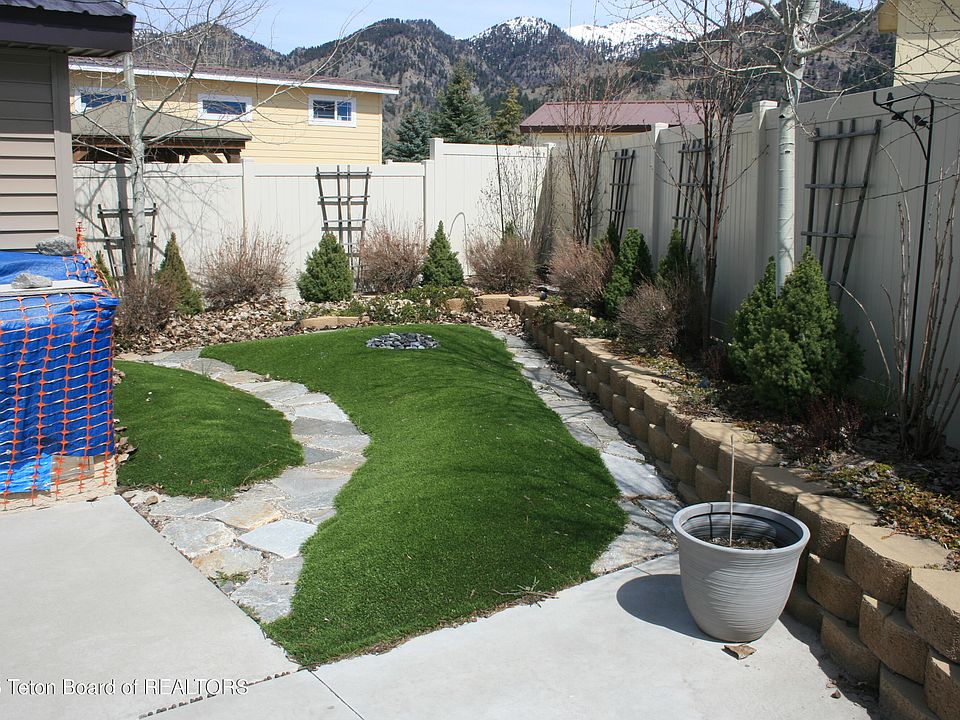 1st image of 837 Buckboard Dr